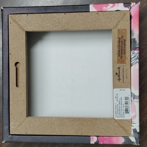 WOMEN EMPOWERED SIGN, floral pink, white and black - Picture 2 of 14